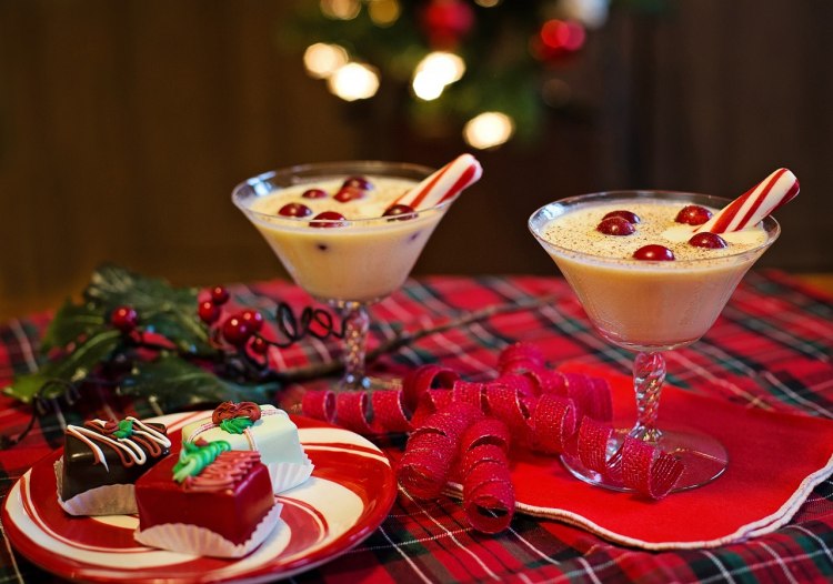 Which Iconic Holiday Drink Are You?