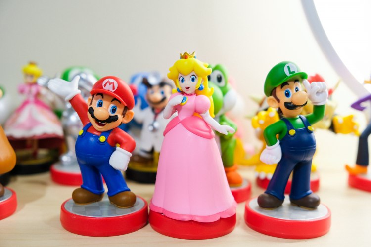 Which Super Mario Girl Is Your BFF?